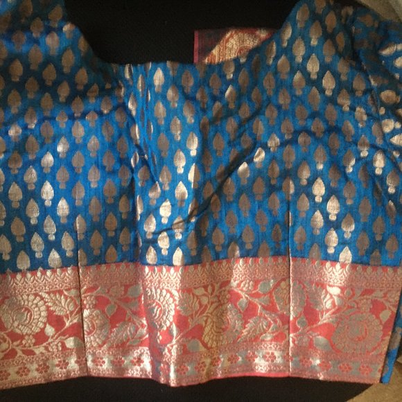 New Indian Saree with Blouse - Picture 5 of 8